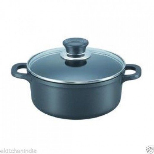 Prestige Omega Die Cast Plus Casserole - 240 mm